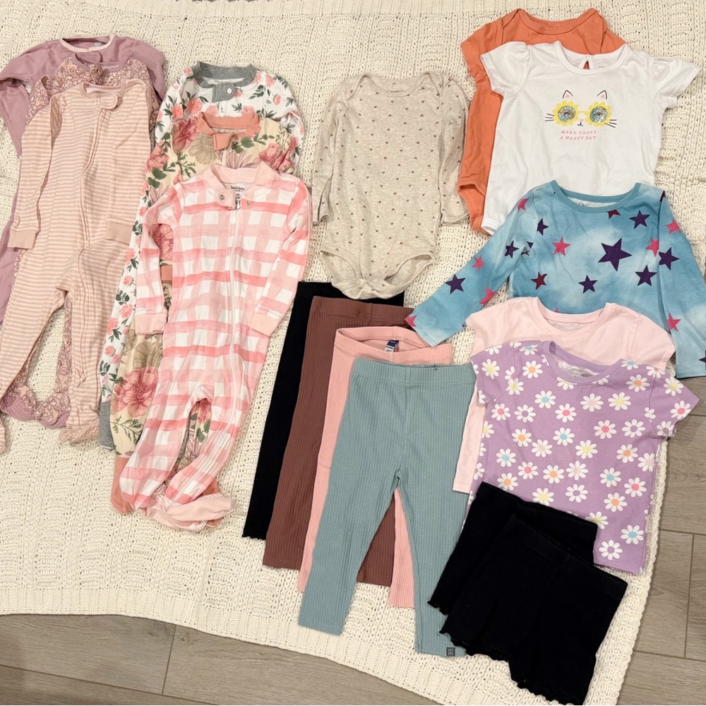 Baby girl clothes bundle - size 24M